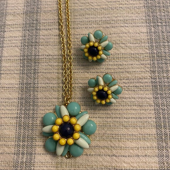 Talbots Pendant and Earring Set - Picture 3 of 13